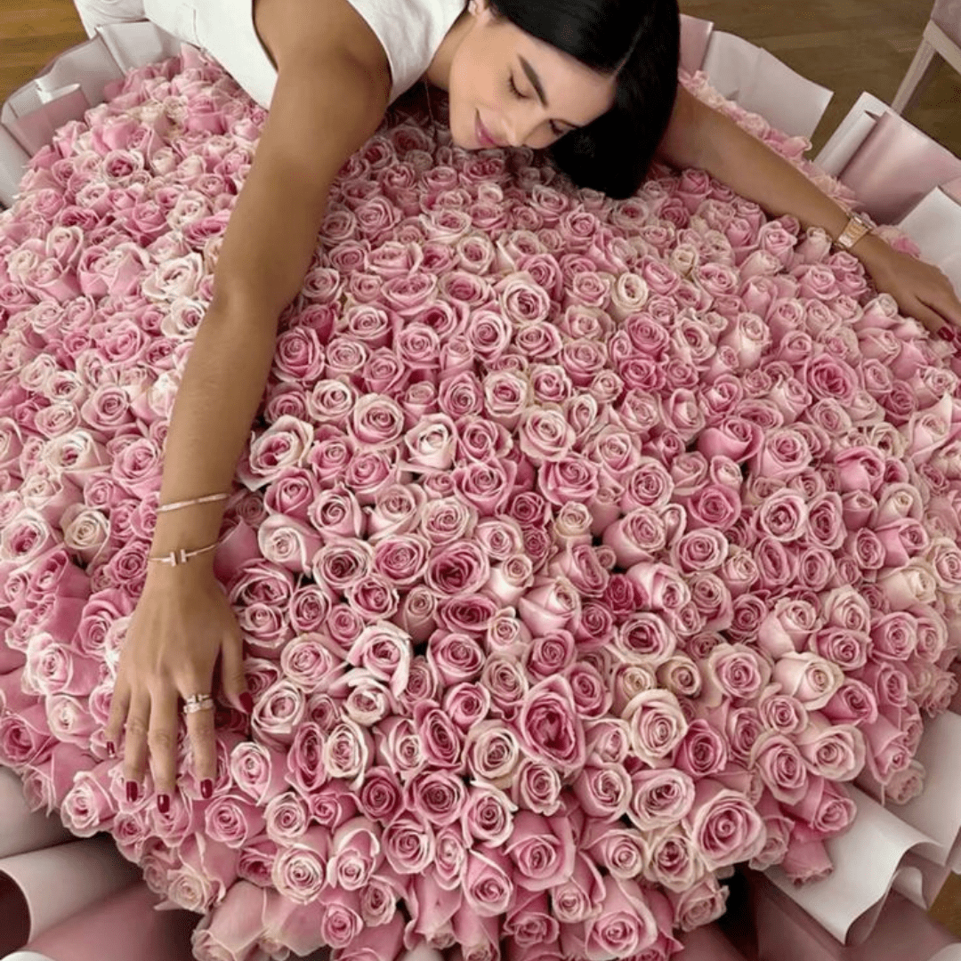 🌹 Bouquet of Roses - Bali Floating Kitchen - roses