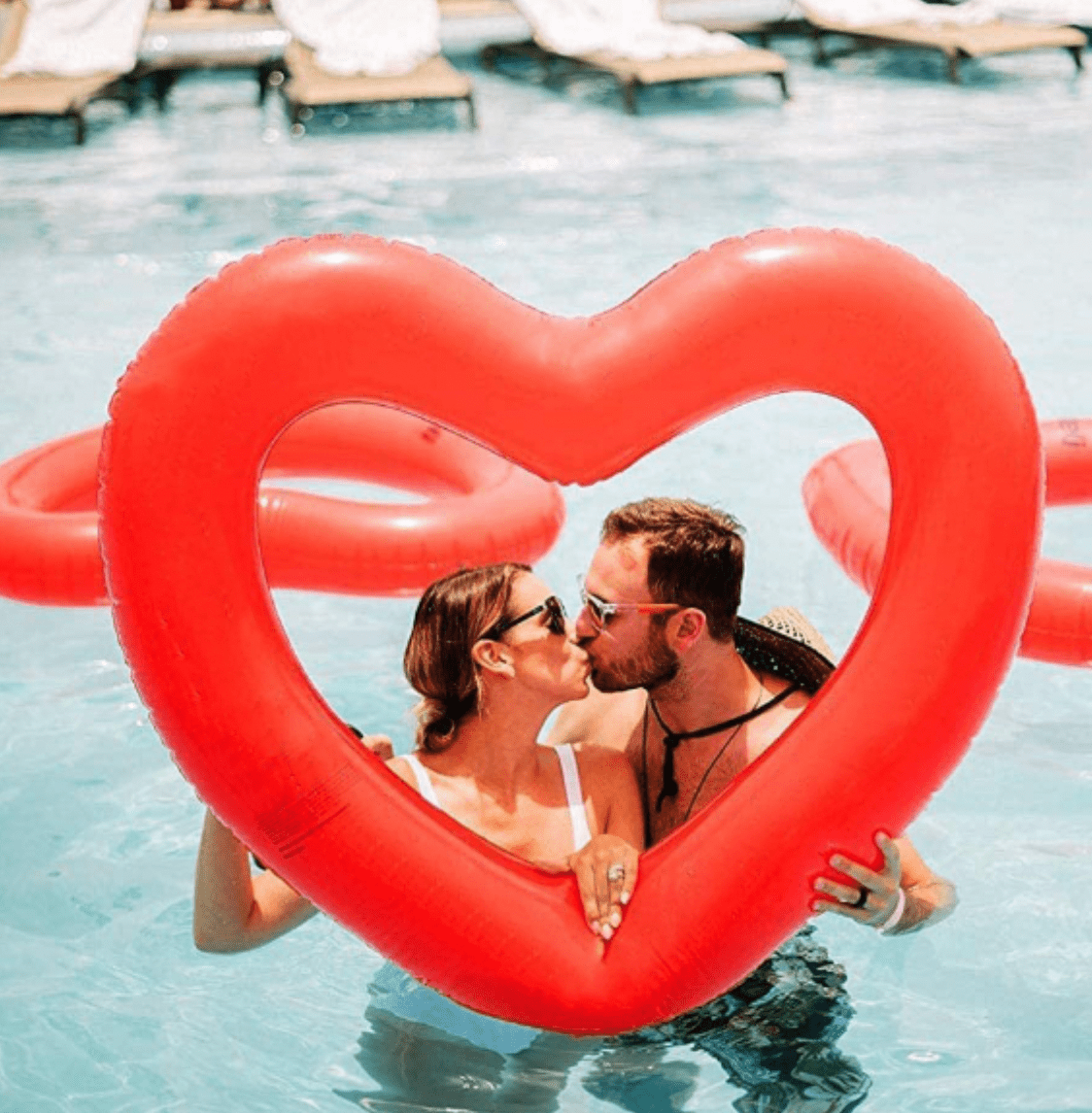 🦩 Pool Floatie Rental - Bali Floating Kitchen -