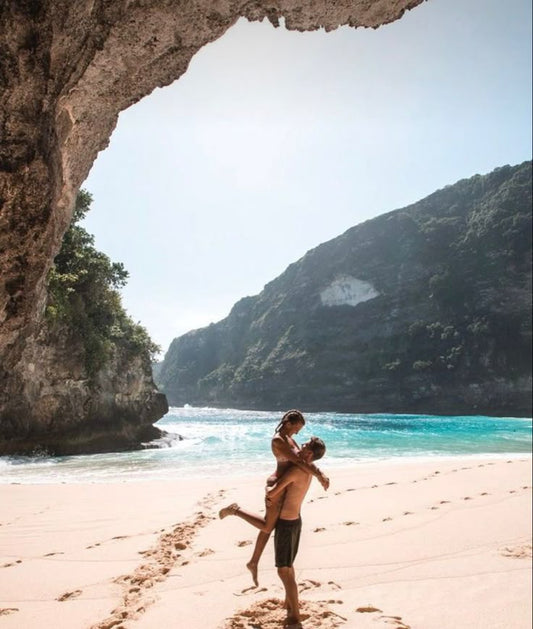 Beach Hopping: From Kuta to Uluwatu with Style - Bali Floating Company
