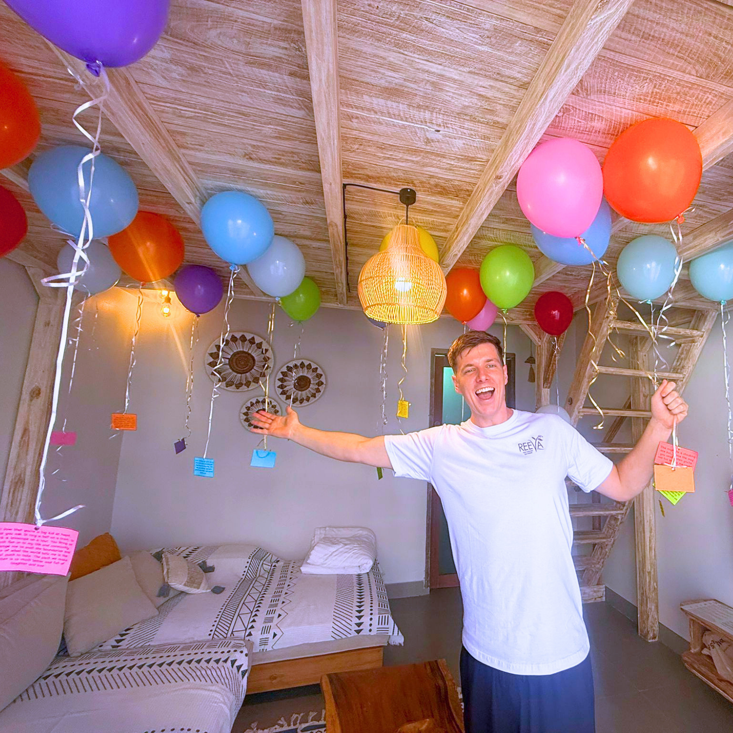 Balloons with Personalized Messages Setup