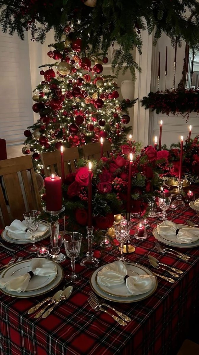 Christmas Dinner Table Setup - Bali Floating Company - 
