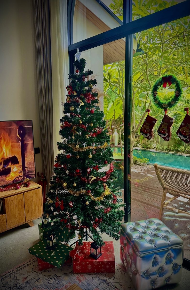 Classic Christmas Villa Setup in Bali - Bali Floating Company - 