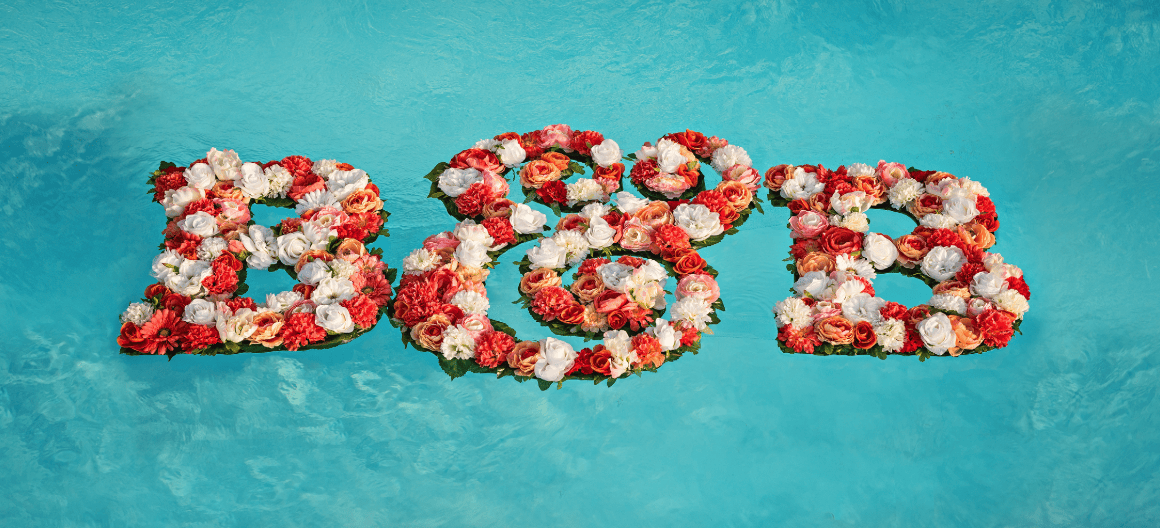 Floating Letters – Custom Pool Message Setup - Bali Floating Kitchen - decorations