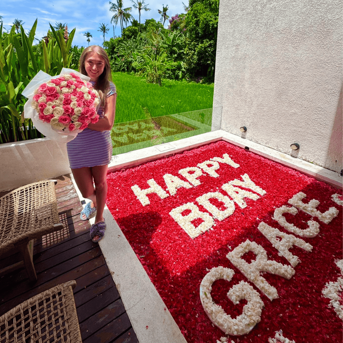 🌺 Pool Flower Decor – Tropical Floating Petals - Bali Floating Company - decorations