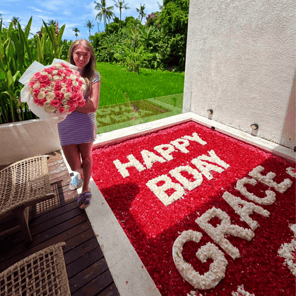 🌺 Pool Flower Decor – Tropical Floating Petals - Bali Floating Company - decorations