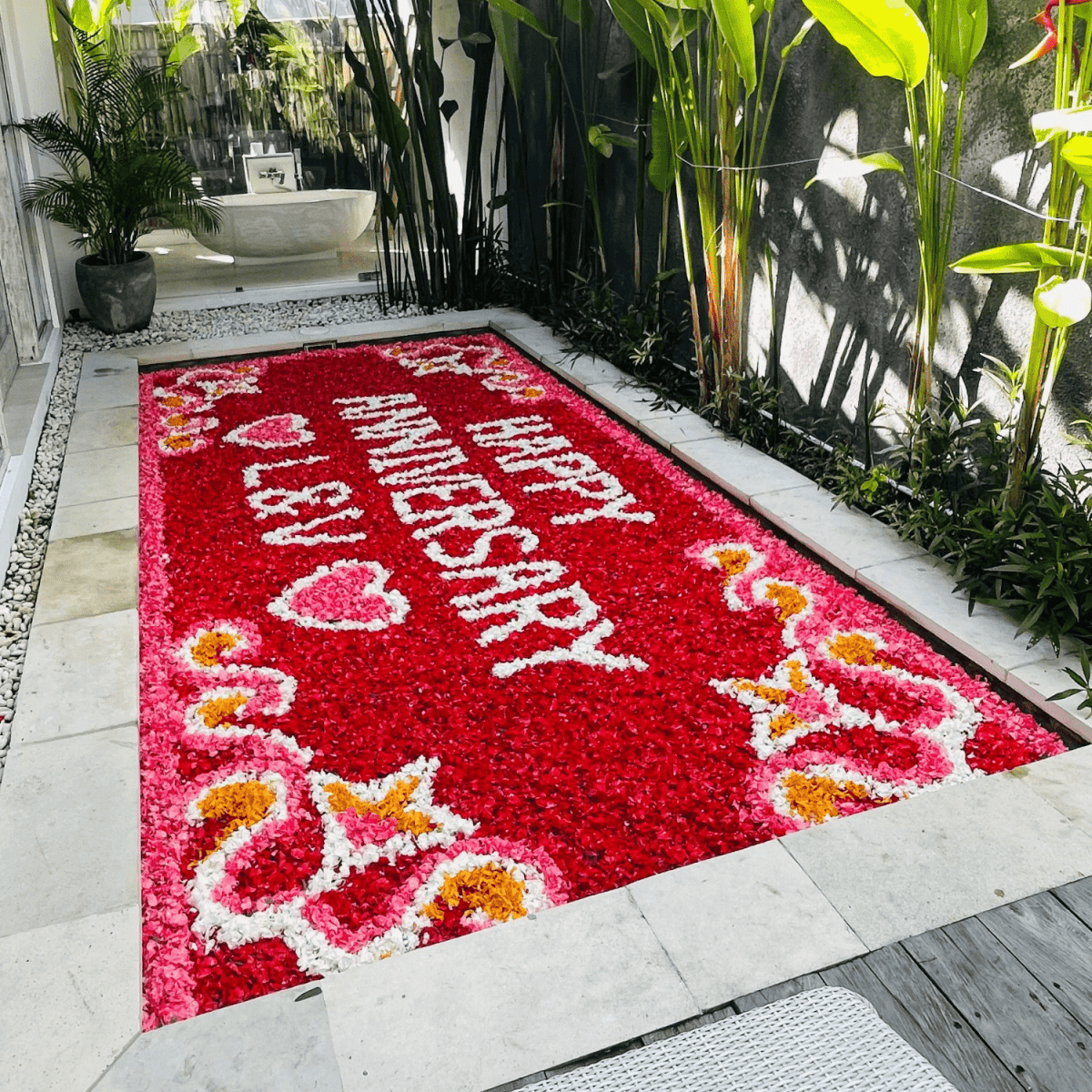 🌺 Pool Flower Decor – Tropical Floating Petals - Bali Floating Company - decorations